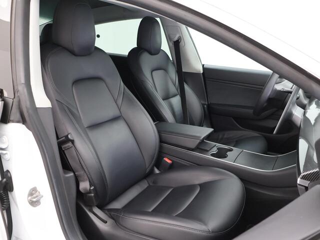 Tesla Model 3 LONG RANGE AWD 75 kWh + CARBON DASHBOARDINLEG | ZWART LEDER | STOELVERW. V+A