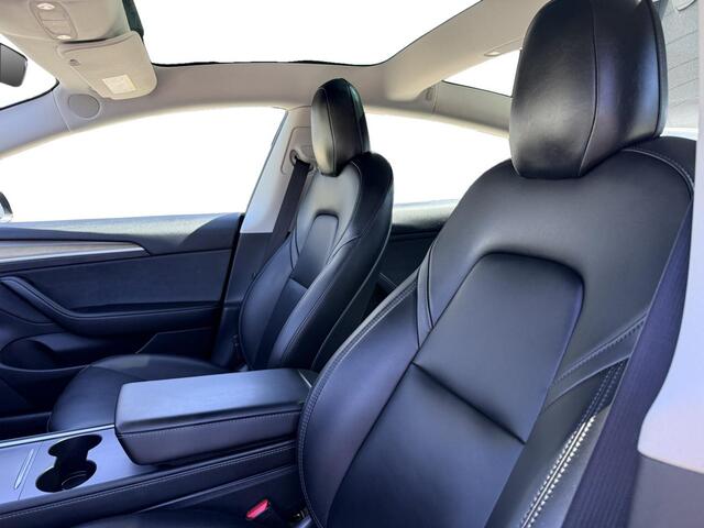 Tesla Model 3 Standard RWD Plus 60 kWh | All-in prijs incl. 12 mnd BOVAG | 239 KW-325 PK | Aviloo Accutest | Panoramadak