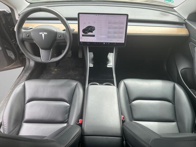 Tesla Model 3 Standard RWD Plus 60 kWh- SOH 90%, 370km Range, Trekhaak, Panoramadak, Auto Pilot