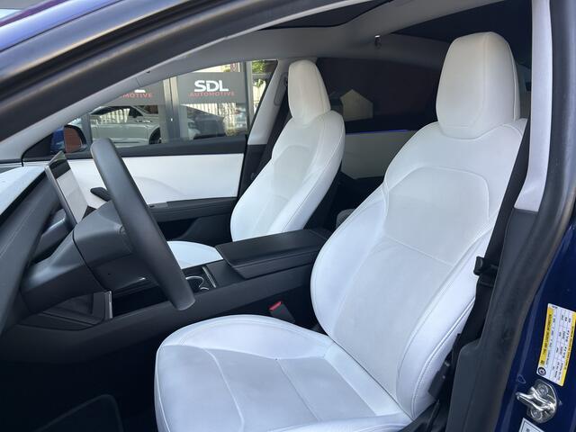 Tesla Model 3 HIGHLAND RWD 60KWH // PANO // CAMERA // ADAPTIVE CRUISE // SFEERVERLICHTING // LEDER