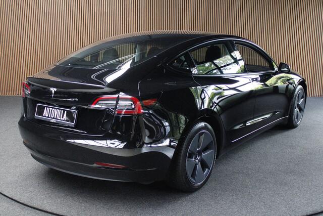 Tesla Model 3 RWD 60 kWh Full Self Driving 3 - Warmtepomp - Leder - Pano - 856km!!