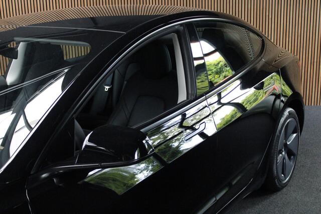 Tesla Model 3 RWD 60 kWh Full Self Driving 3 - Warmtepomp - Leder - Pano - 856km!!