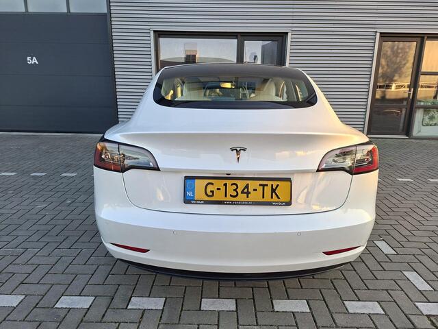 Tesla Model 3 Standard RWD Plus 60 kWh ?SOH 86.9% Full Self Driving 3 ?Autopilot ?Panoramadak ?Vol Leder ?360º Camera ?Stoelverwarming ?Trekhaak ?Origineel NL