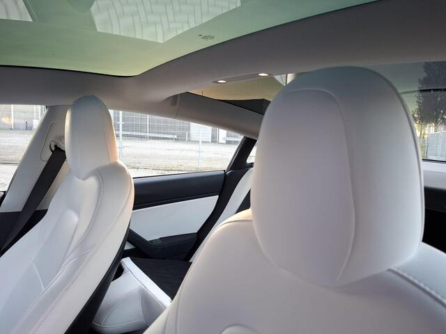 Tesla Model 3 Standard RWD Plus 60 kWh ?SOH 86.9% Full Self Driving 3 ?Autopilot ?Panoramadak ?Vol Leder ?360º Camera ?Stoelverwarming ?Trekhaak ?Origineel NL