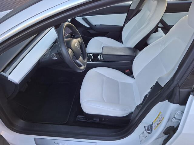 Tesla Model 3 Standard RWD Plus 60 kWh ?SOH 86.9% Full Self Driving 3 ?Autopilot ?Panoramadak ?Vol Leder ?360º Camera ?Stoelverwarming ?Trekhaak ?Origineel NL