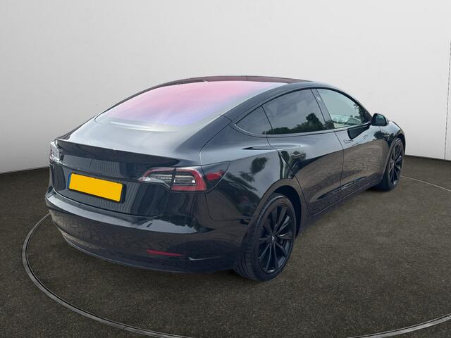 Tesla Model 3 Long Range AWD 75 kWh- SOH 89%, 2x Laadkabels, Performance Pakket, Blackline, Panoramadak