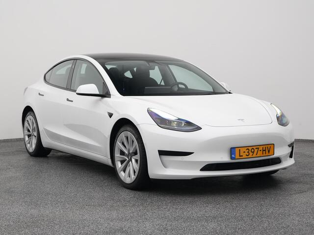 Tesla Model 3 Standard RWD Plus 60 kWh | PANO | CAMERA | STOELVERW.