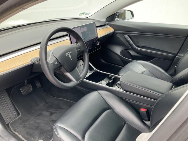 Tesla Model 3 Standard RWD Plus 60 kWh Autopilot Black magic