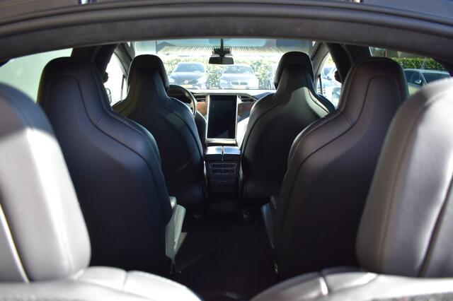 Tesla Model X 90D BASE 6P. LED, Navi, Camera, Trekhaak