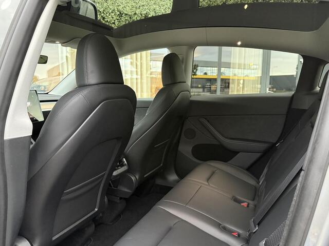Tesla Model Y Long Range AWD 2024/ Autopilot/ 20 inch