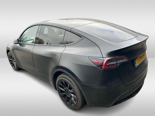 Tesla Model Y Long Range AWD 75 kWh / SoH 90.4% / Autopilot / Panoramadak / Camera / Leder / 20'' / Keyless / ACC