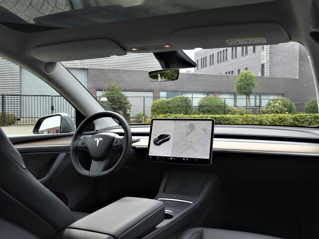 Tesla Model Y Performance AWD | Quicksilver