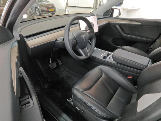 Tesla Model Y Long Range AWD 75 kWh 351PK Trekhaak 20inch FSD Comp Panodak Camera