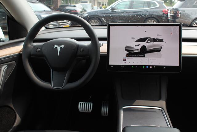 Tesla Model Y Performance AWD 75 kWh / Trekhaak / Autopilot / Panoramadak / Camera / 21'' / Keyless / Leder / Dodehoek / Navigatie / Stoelverwarming