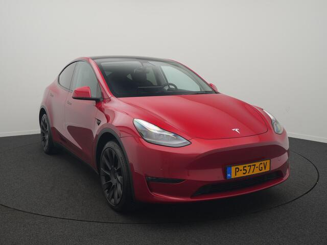 Tesla Model Y Long Range AWD 75 kWh - RIJKLAARPRIJS - All Seasonbanden - Rondomzicht Camera - Panoramadak - Stuur- en Stoelverwarming!