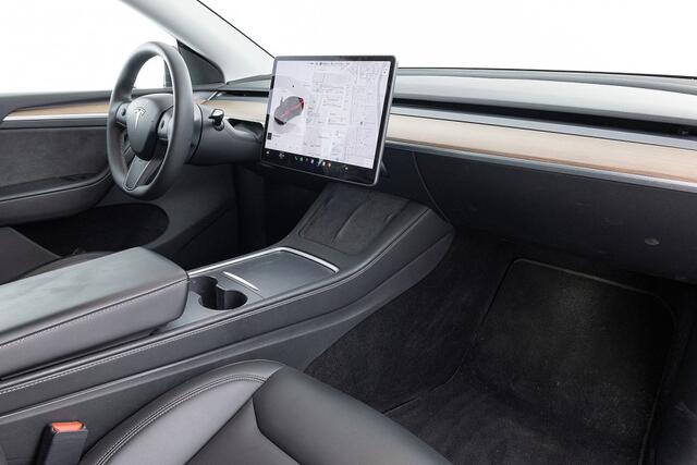 Tesla Model Y Long Range AWD 75 kWh | LEDER | PANORAMADAK ? 1e Eigenaar