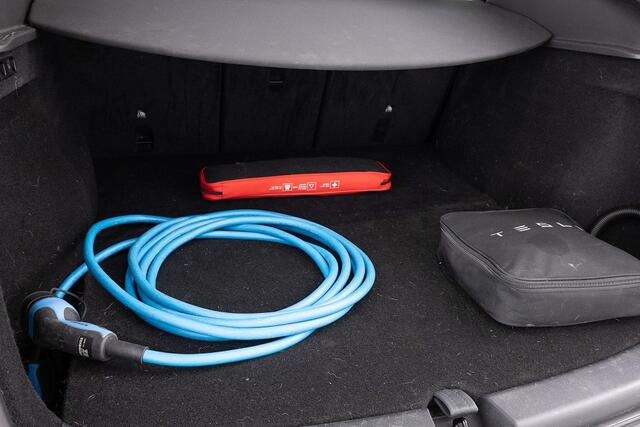 Tesla Model Y Long Range AWD 75 kWh | LEDER | PANORAMADAK ? 1e Eigenaar