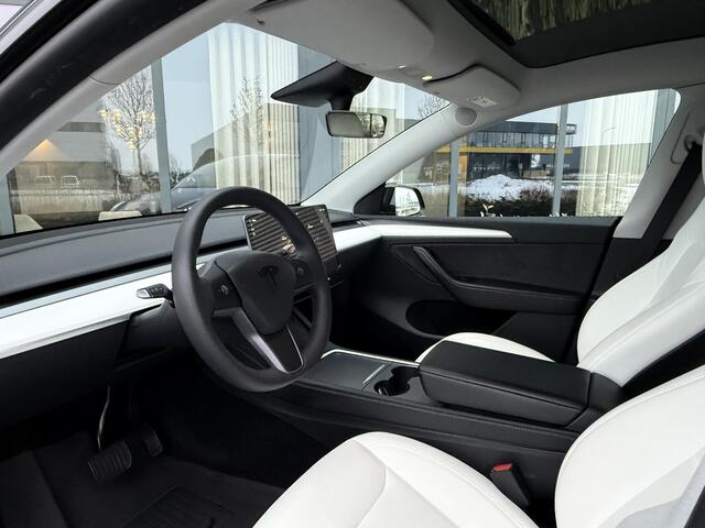Tesla Model Y Long Range AWD 75 kWh 20 inch/ White Interior
