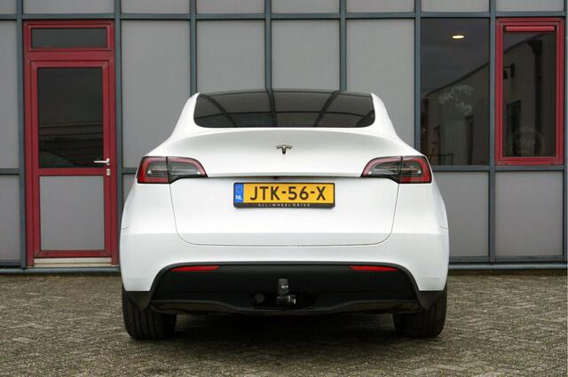 Tesla Model Y Long Range AWD 75kWh SOH 93% Trekhaak