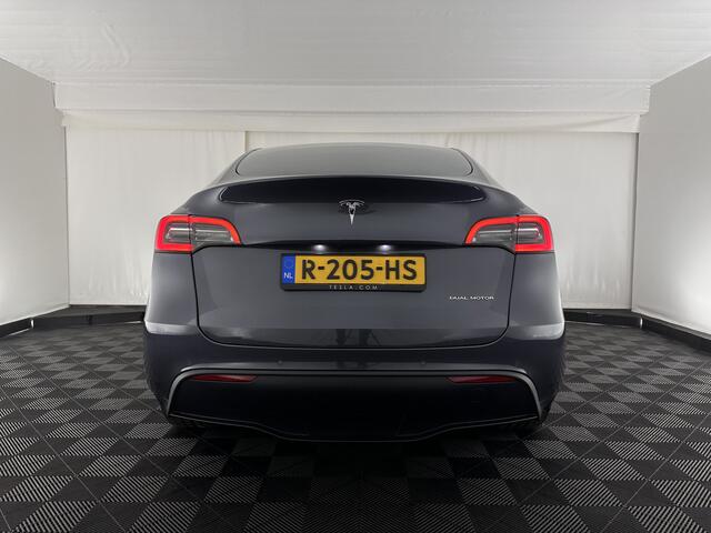 Tesla Model Y Long Range AWD 75 kWh [ 3-Fase ] {SOH-87%} (INCL.BTW) Aut. *PANO-WINDOW | AUTO-PILOT | LUXURY-LEATHER | NAVI-FULLMAP | MATRIX-LED | KEYLESS | CAMERA | DAB+ | HEATED-COMFORTSEATS | PRIVACY-GLASS | 19''ALU*
