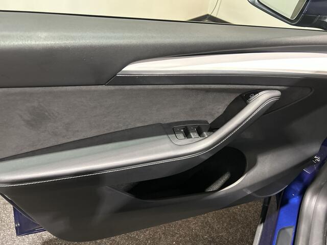 Tesla Model Y Long Range AWD 75 kWh Panoramadak | Wit leder!