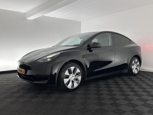 Tesla Model Y RWD 58 kWh [ 3-Fase ] {SOH-93%} (INCL.BTW) Aut. *PANO | AUTO-PILOT | LEATHER | NAVI-FULLMAP | MATRIX-LED | KEYLESS | CAMERA | DAB+ | HEATED-COMFORTSEATS | PRIVACYGLASS | TOPVIEW | 19''ALU*