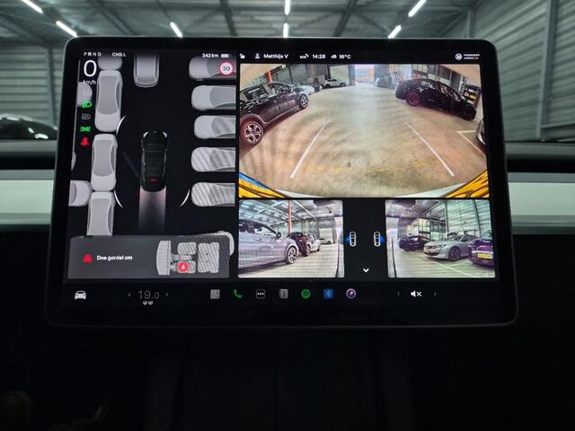 Tesla Model Y Long Range AWD 75 kWh | VERWACHT | Snelladen | Autopilot | Pano | Camera | Memory | Stoel/Stuurverw.