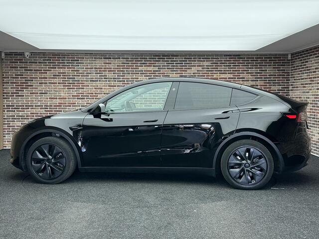 Tesla Model Y Long Range RWD 75 kWh Autopiloot 360 Panoramadak