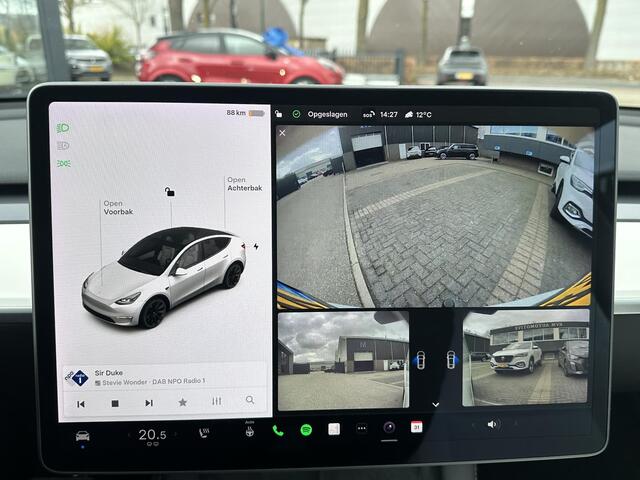 Tesla Model Y Long Range AWD 75 kWh SOH 89% | VAN ¤33.900,- NU VOOR SLECHTS ¤31.877,- Uw LENTEVOORDEEL ¤2.023,- |ORGINELE AFN. TREKHAAK TESLA| 20 INCH!|