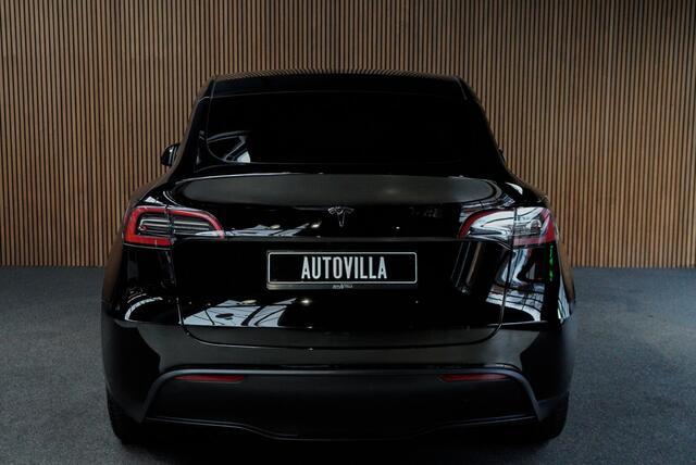 Tesla Model Y SOH: 94,7% Navi 360° Leer ACC Autopilot PDC Elektr. achterklep Stoelverwarmimg voor en achter Stuurverwarming Optie: Full Self-Driving Capability BTW auto