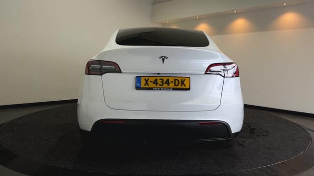 Tesla Model Y RWD 58 kWh | Leder Interieur | Houten afwerking | Verwarmde stoelen en stuur | Soh (batterijcheck) Waarde 95,1 %