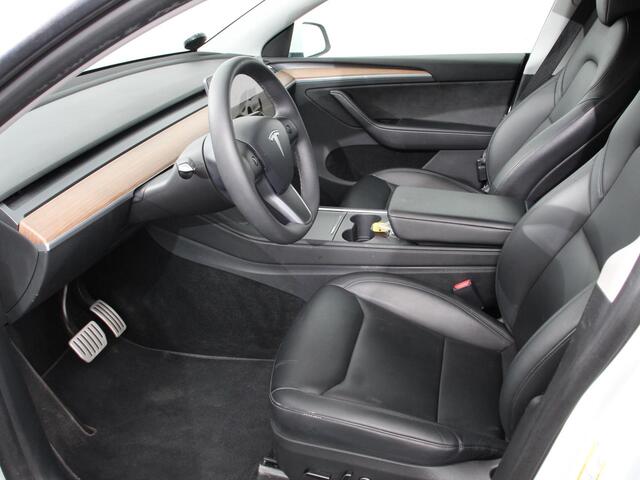 Tesla Model Y Performance Long Range AWD 75 kWh Climate control Adaptieve cruise control Achteruitrijcamera Panoramadak Keyless Stuurverwarming Stoelverwarming LED Navigatie Parkeersensoren Trekhaak