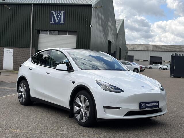 Tesla Model Y Long Range AWD 75 kWh SOH 95% | VAN: 39.900,- VOOR: 37.770,- UW WKVOORDEEL: 2.130,-| TESLA FABRIEKSGARANTIE TOT 2027 | FABRIEKSGARANTIE OP ACCU & AANDRIJFLIJN TOT 2032 OF 192.000 KM| BTW VERREKENBAAR