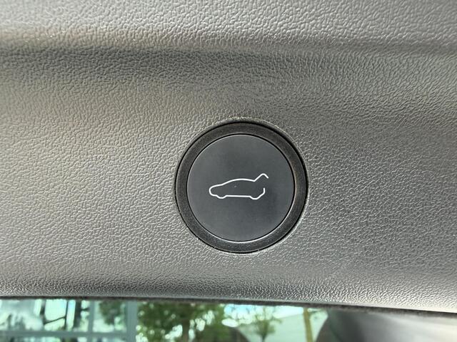 Tesla Model Y Long Range AWD 75 kWh SOH 95% | VAN: 39.900,- VOOR: 37.770,- UW WKVOORDEEL: 2.130,-| TESLA FABRIEKSGARANTIE TOT 2027 | FABRIEKSGARANTIE OP ACCU & AANDRIJFLIJN TOT 2032 OF 192.000 KM| BTW VERREKENBAAR
