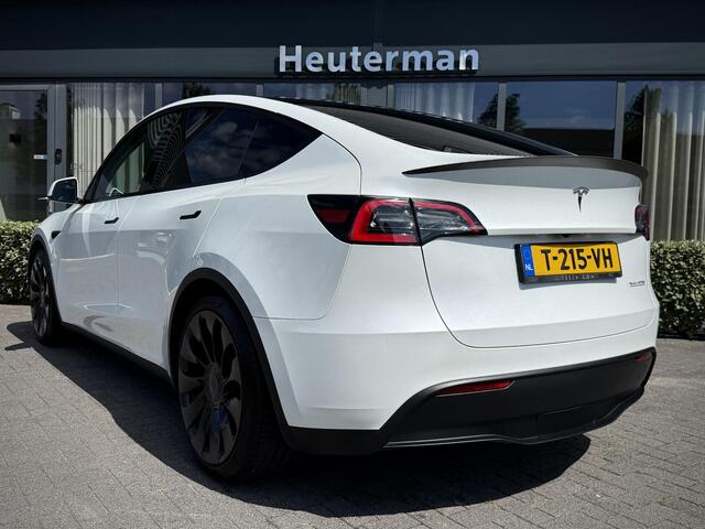 Tesla Model Y Performance AWD/ Panodak/ Autopilot