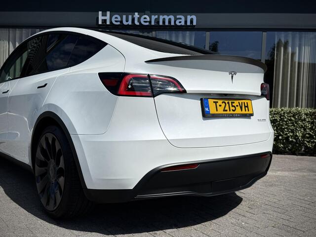 Tesla Model Y Performance AWD/ Panodak/ Autopilot