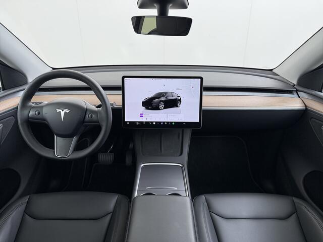 Tesla Model Y Long Range AWD 75kWh Warmtepomp Stoel+Stuur+Achterbankverwarming Premium Audio Leder Adap.Cruise Navi Camera's Ecc Keyless Voorverwarmen+Koelen Elek.Stoelen+Memory Panoramadak Elek.Achterklep AMD Ryzen(TM) Google Maps Dog+Kampeer modus Lmv 19" Led Privacy