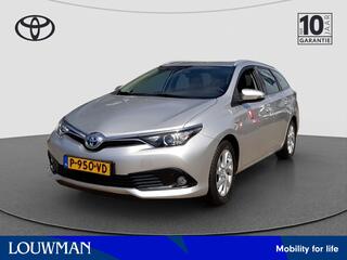 toyota-auris-touring-sports-1.8-hyb