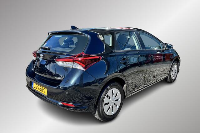 Toyota AURIS 1.3 Now, Parkeersensoren Bluetooth,