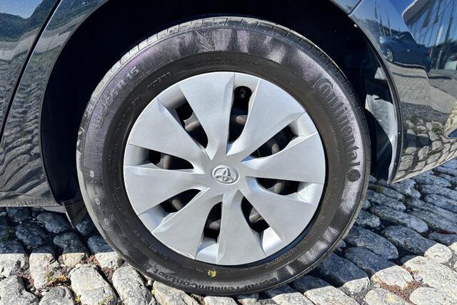 Toyota AURIS 1.3 Now, Parkeersensoren Bluetooth,