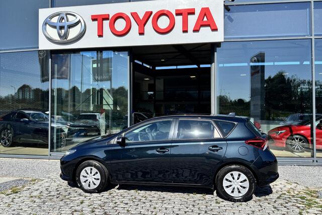 Toyota AURIS 1.3 Now, Parkeersensoren Bluetooth,