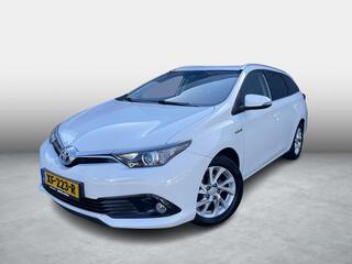 toyota-auris-touring-sports-1.8-hyb