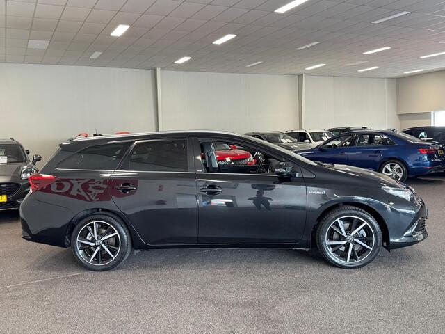 Toyota AURIS 1.8 Hybrid Aspiration ECC AIRCO, CRUISE, ELEC PAKKET,