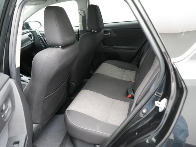 Toyota AURIS 1.8 Hybrid Dynamic Go