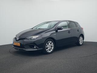 toyota-auris-1.8-hybrid-dynamic-go
