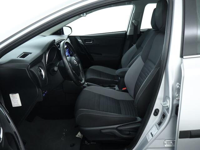 Toyota AURIS Touring Sports 1.8 Hybrid Aspiration | Navigatie | Trekhaak |