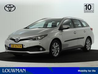toyota-auris-touring-sports-1.8-hyb