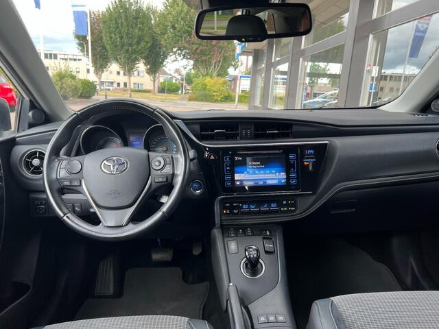 Toyota AURIS 1.8 HYBRID LEASE PRO