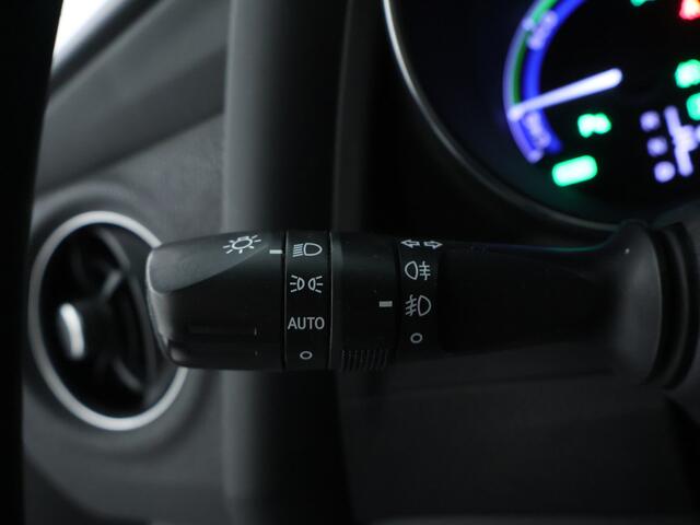 Toyota AURIS Touring Sports 1.8 Hybrid Executive | Trekhaak | Parkeersensor voor en achter |