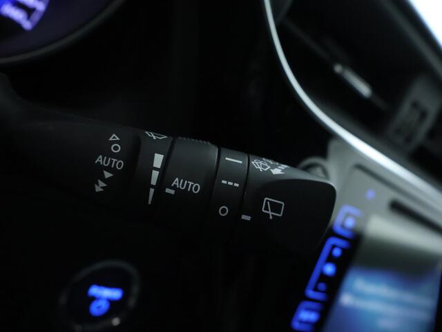 Toyota AURIS Touring Sports 1.8 Hybrid Executive | Trekhaak | Parkeersensor voor en achter |